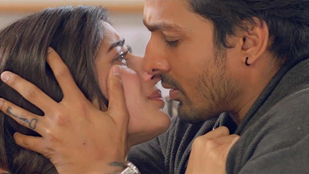 5 Reasons Why Sanam Teri Kasam Failed To Impress