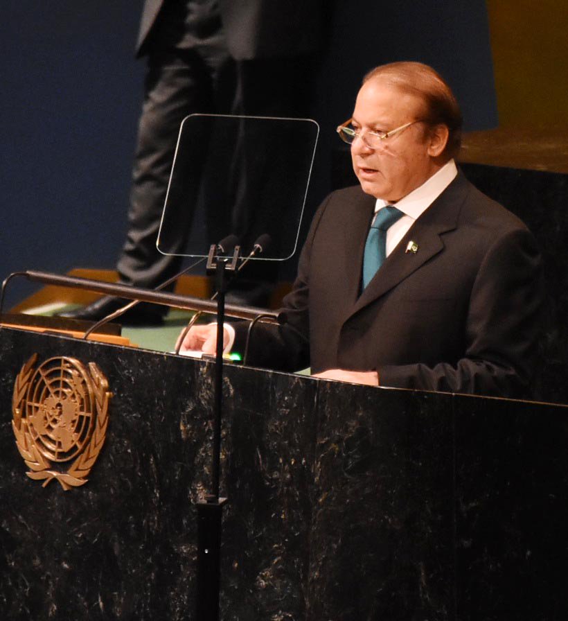 Prime Minister Nawaz Sharif addresses the 71st UNGA session in New York on Wednesday. PHOTO: PML-N