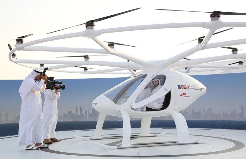 Dubai Crown Prince Sheikh Hamdan bin Mohammed bin Rashid Al Maktoum is seen inside the flying taxi in Dubai, United Arab Emirates September 25, 2017.PHOTO: REUTERS