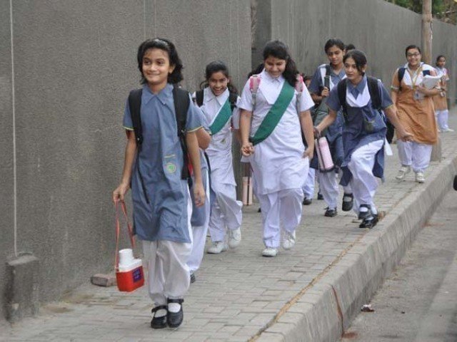 Middle class families find it difficult to afford high fees of private schools.
PHOTO: EXPRESS/FILE