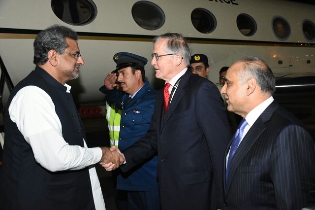 Prime Minister Shahid Khaqan Abbasi being received by Special Representative of the British Foreign Minister Mr. David Pearey and Pakistan High Commissioner to the UK Syed Ibne Abbas upon arrival in London on April 17, 2018. PHOTO: PR