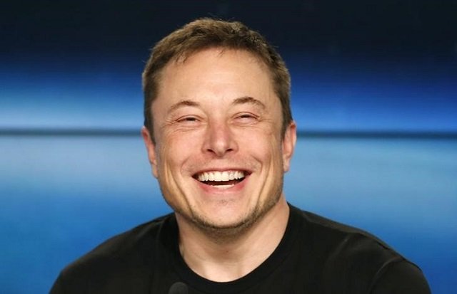 SpaceX founder Elon Musk smiles at a press conference following the first launch of a SpaceX Falcon Heavy rocket at the Kennedy Space Center in Cape Canaveral, Florida, US, February 6, 2018.
PHOTO: REUTERS