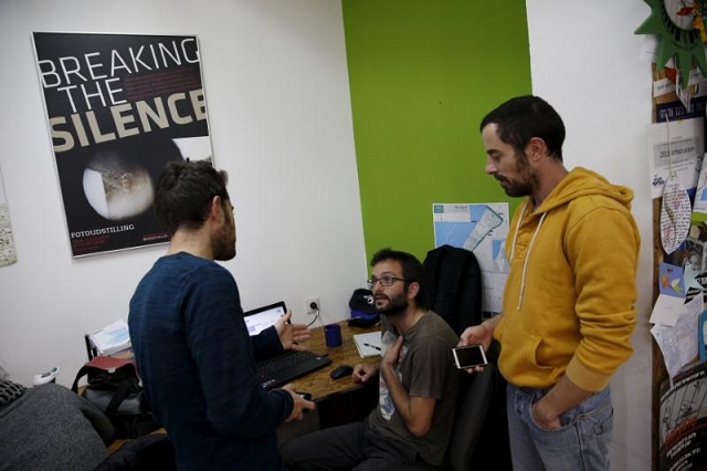 PHOTO:REUTERS