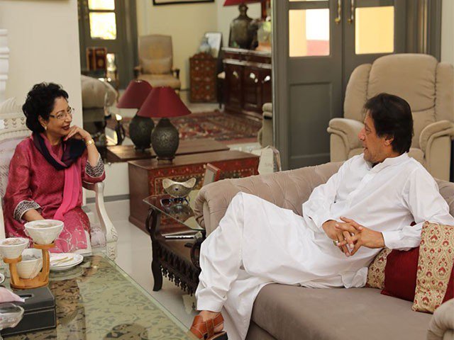 Imran Khan meets Islamabad's Permanent Representative to the United Nations Maleeha Lodhi at Bani Gala on Sunday. PHOTO: TWITTER/PTI