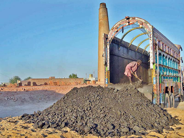 Rising population and an expanding economy have increased Pakistan’s energy requirements. PHOTO: APP