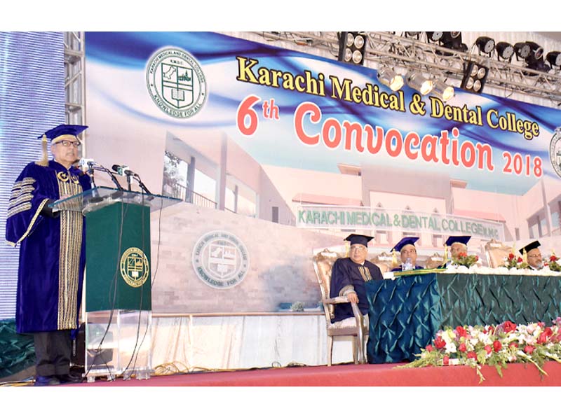 The president sharing his insight with students in his address at the convocation ceremony. PHOTO: NNI