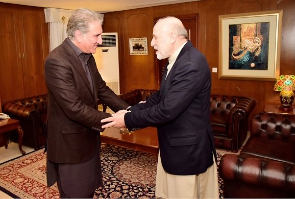 Afghan envoy calls on FM Shah Mehmood Qureshi: PHOTO: NNI