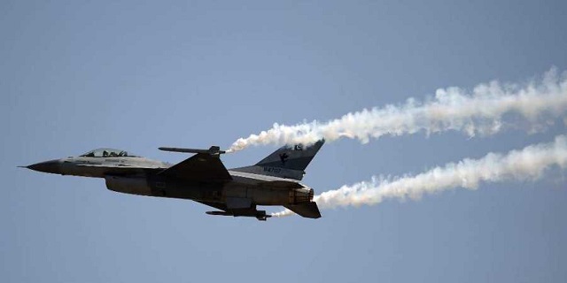 PAF F-16. PHOTO: AFP