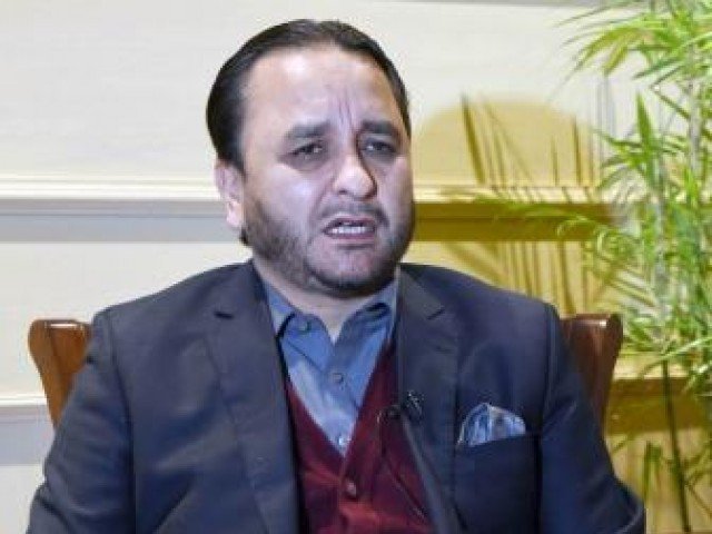 G-B chief minister, ministers accuse K-P of levying ‘illegal’ taxes on timber and dry fruits. PHOTO: EXPRESS/FILE
