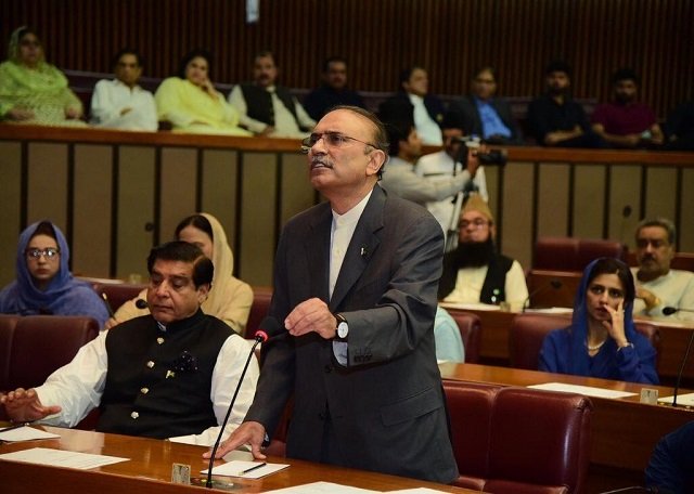 Former president Asif Ali Zardari addresses post-budget NA session on June 20, 2019. PHOTO: TWITTER/@BakhtawarBZ