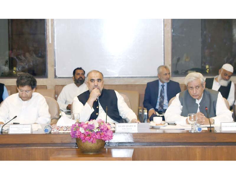 Adviser to Prime Minister on Commerce Abdul Razak Dawood told the special committee that an artificial increase in sugar prices had been made, adding that cotton growers had switched to sugarcane crop for achieving better returns. PHOTO: APP