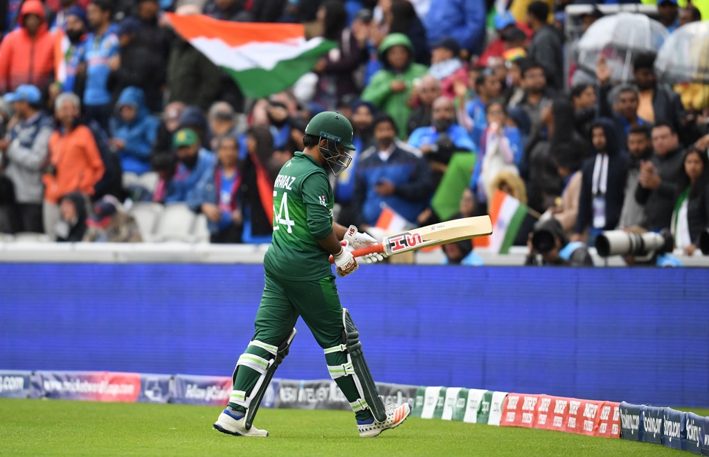 ESCAPE GOAT: Sarfaraz’s captaincy may be one of the reasons that Pakistan’s recent performances were bad, but it is not the only reason since other factors also contributed to the team’s failure. PHOTO: AFP
