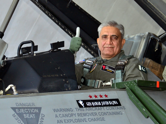 General Qamar visits PAF Base Mushaf, Sargodha and lauds professionalism, dedication of the country’s air force. PHOTO: ISPR