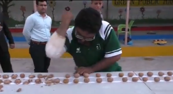 Muhammad Rashid, the martial artist who belongs to Karachi, has many Guinness World Records to his name. SCREENGRAB