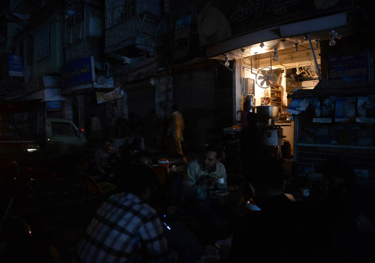 Power outages spark protests across Karachi - Vimarsana News