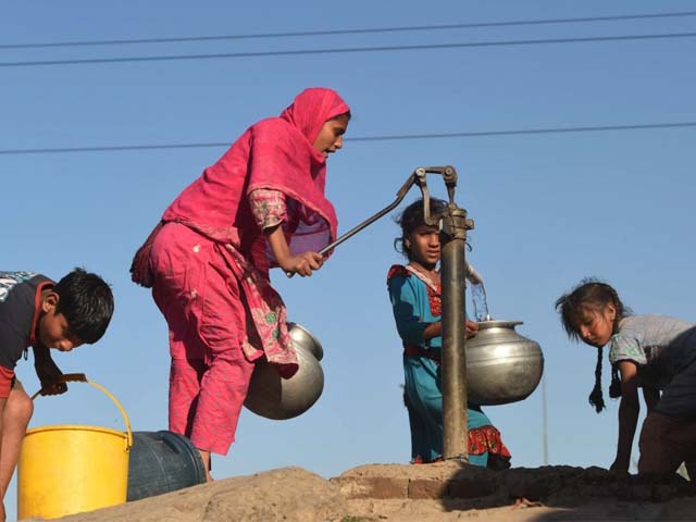 In Pakistan, huge swathes of the country sits on arsenic-contaminated groundwater. PHOTO: AFP
