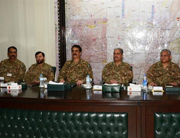 COAS General Raheel Sharif during his visit to Corps Headquarters Peshawar for briefing on operation ZARB-E-AZB on Monday. PHOTO: ISPR